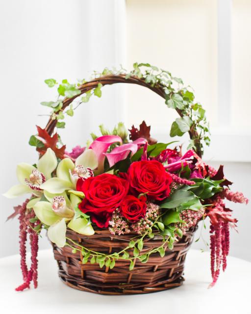 Wonderful Flower Arrangement in Basket